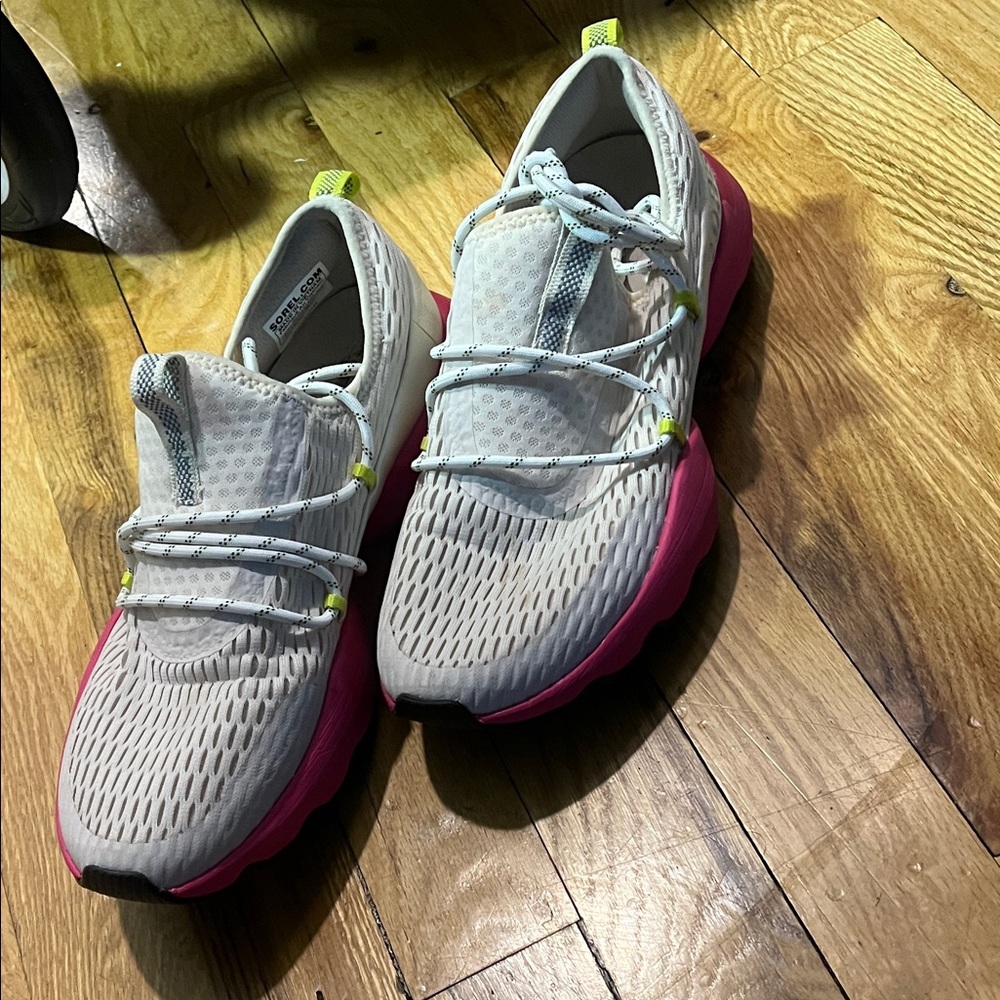 Sorel Women's Sneakers in Gray and Pink